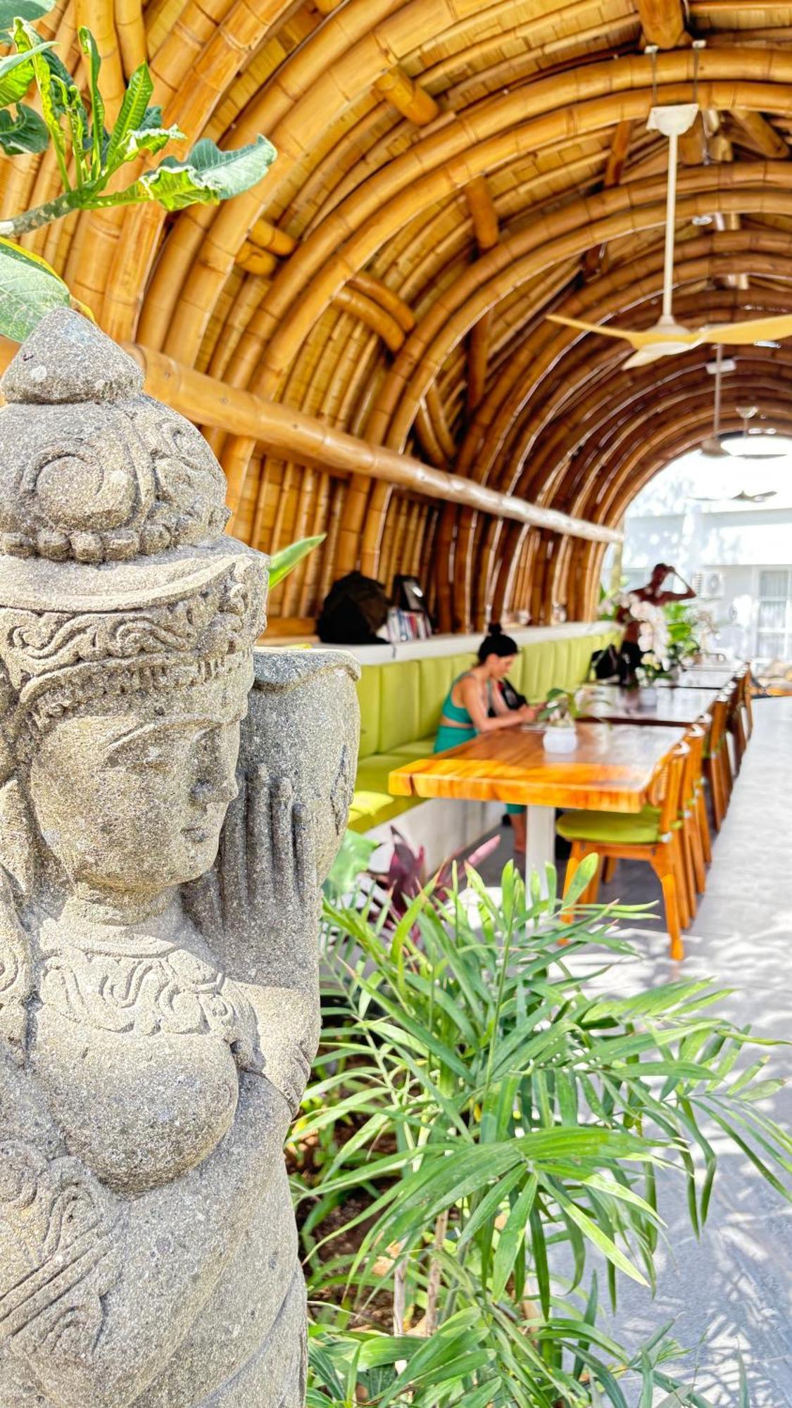 Mantra Wellness Center Hotel Uluwatu  Exterior photo